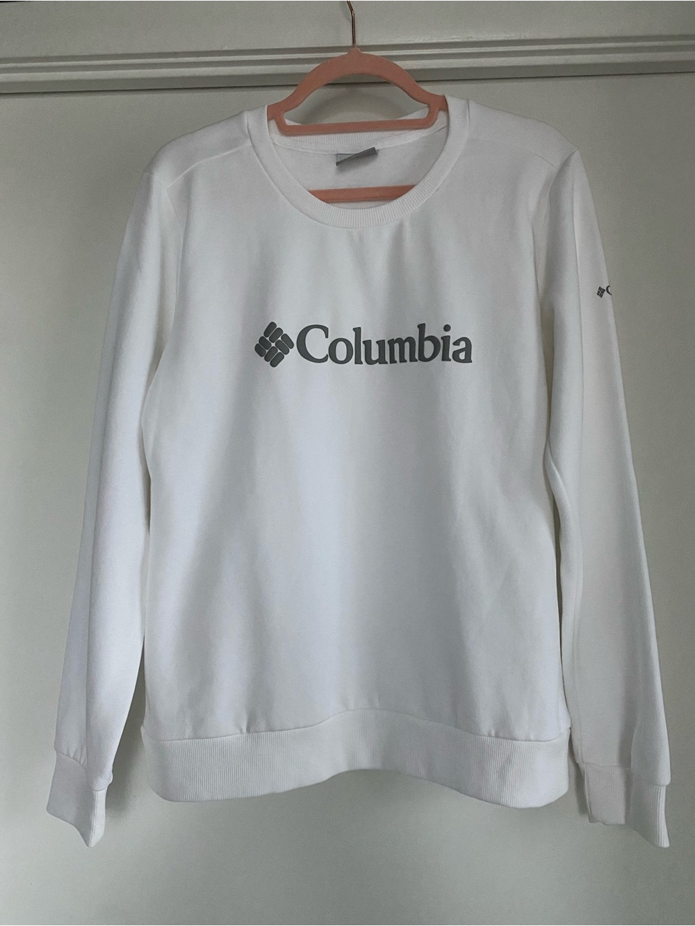 Columbia l Women's White Logo Crewneck Sweatshirt